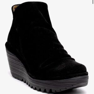 Fly London Black Suede Platform Wedge Ankle Bootie EU Size 37 US 6.5-7 EUC